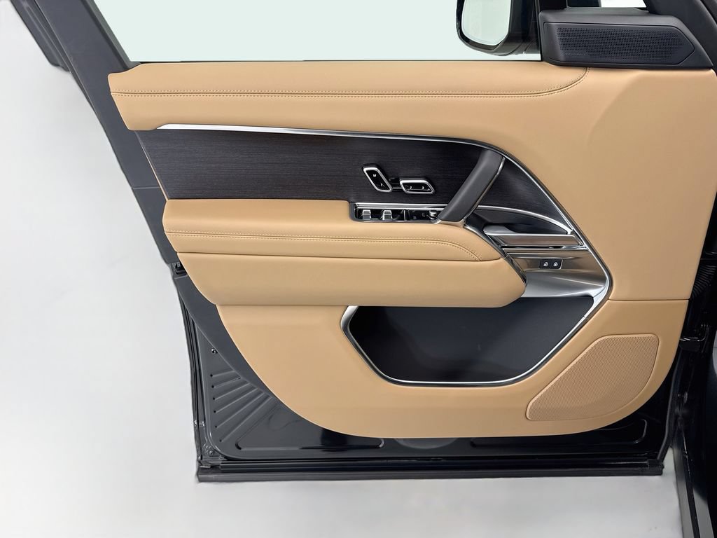 New 2026 Land Rover Range Rover SE AWD/4WD image 23