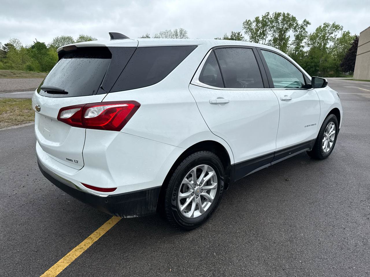 Used 2021 Chevrolet Equinox LT AWD/4WD image 5