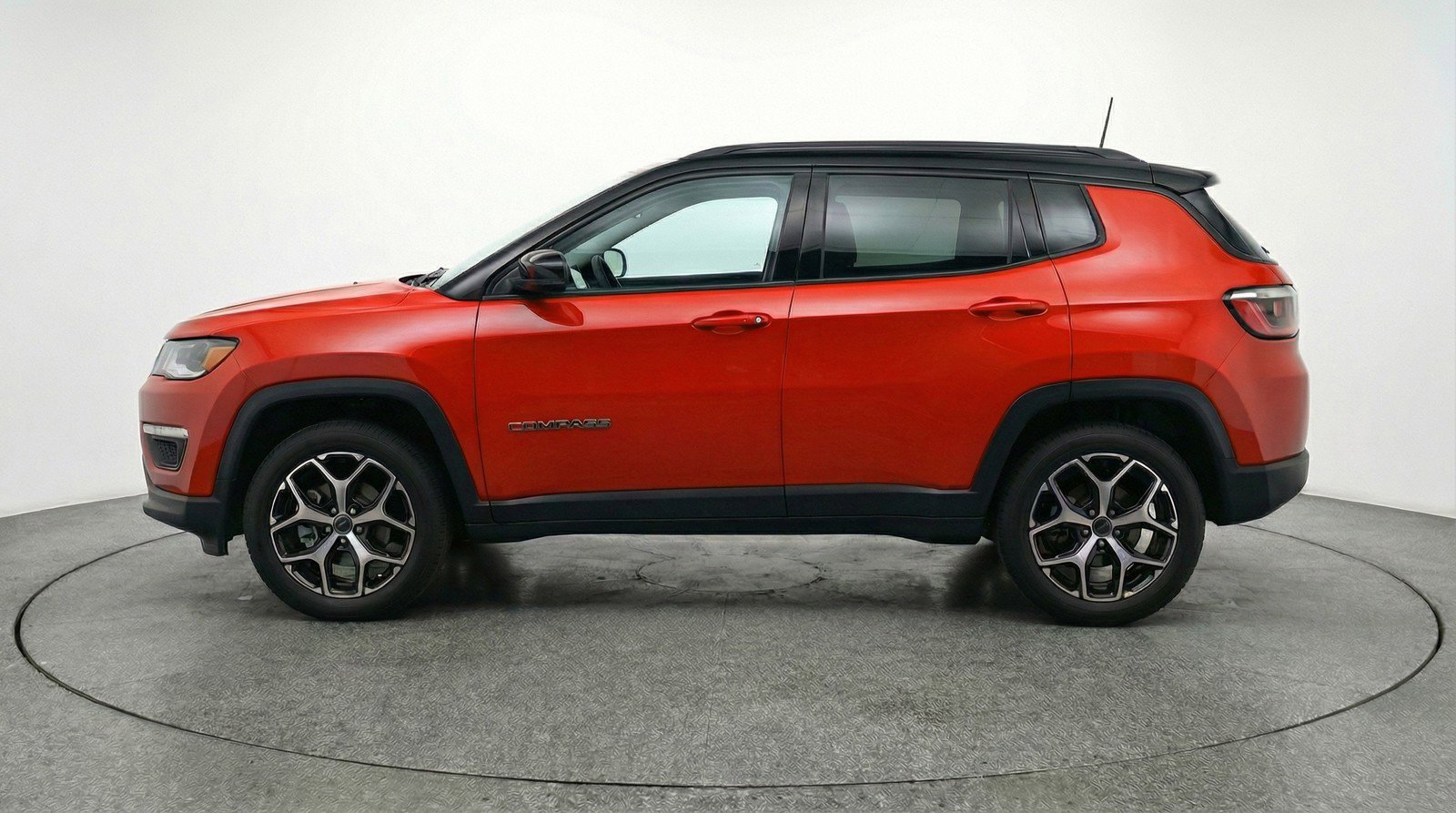 Used 2025 Jeep Compass Limited image 5