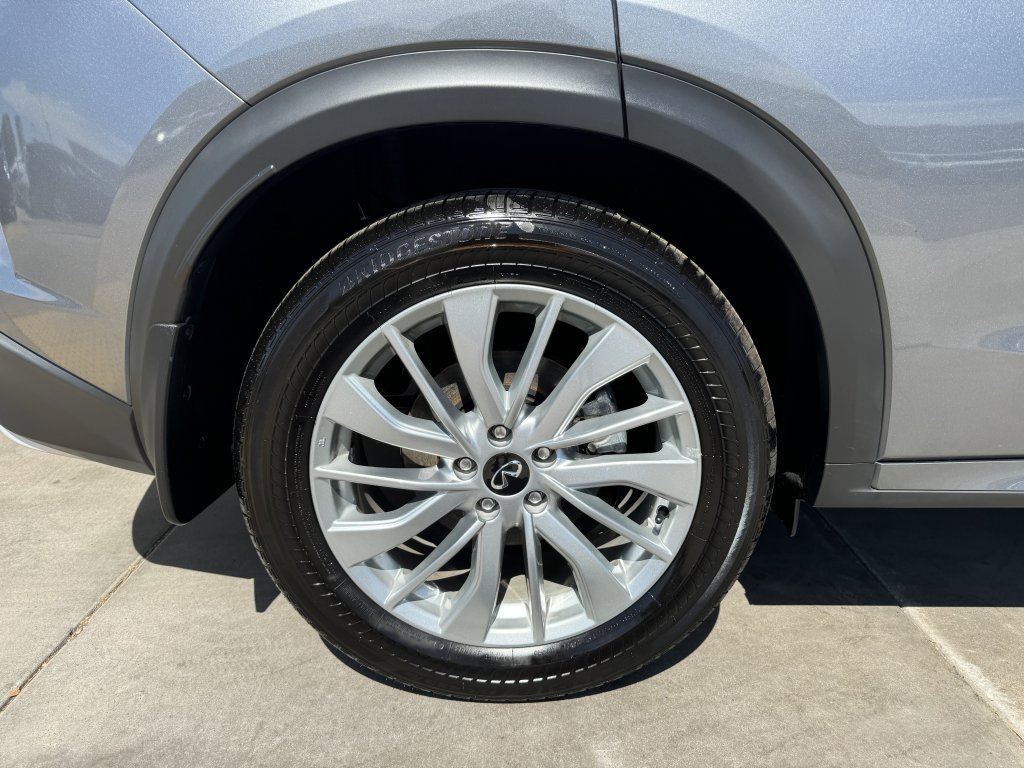 Used 2023 INFINITI QX50 Luxe image 15