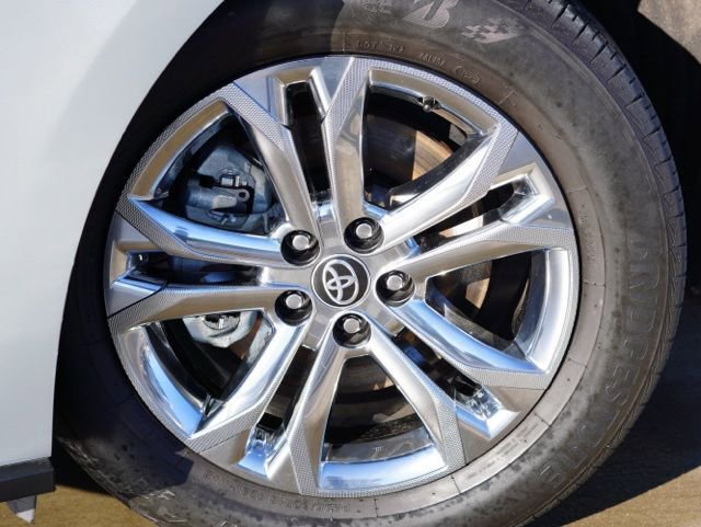 Used 2023 Toyota Sienna XSE image 10