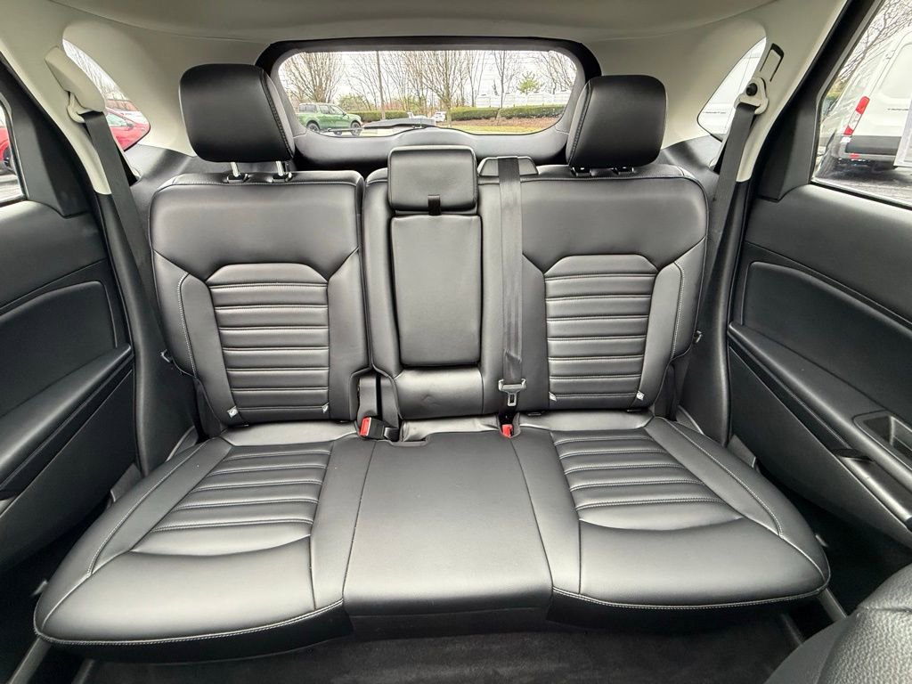 Certified 2024 Ford Edge SEL w/ Convenience Package AWD/4WD image 29