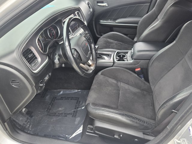 Used 2022 Dodge Charger R/T w/ Plus Group RWD image 9