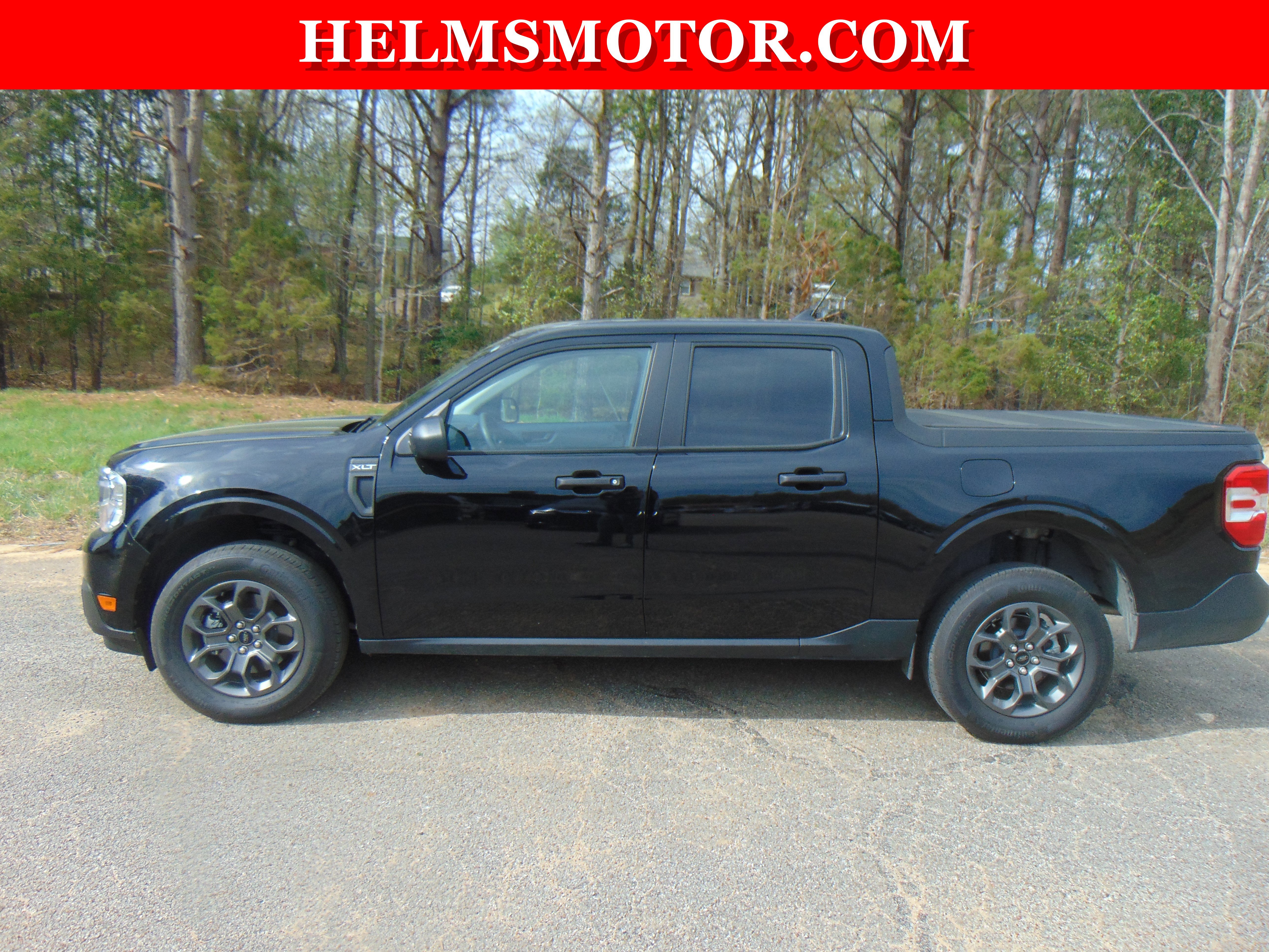 Used 2024 Ford Maverick XLT image 1