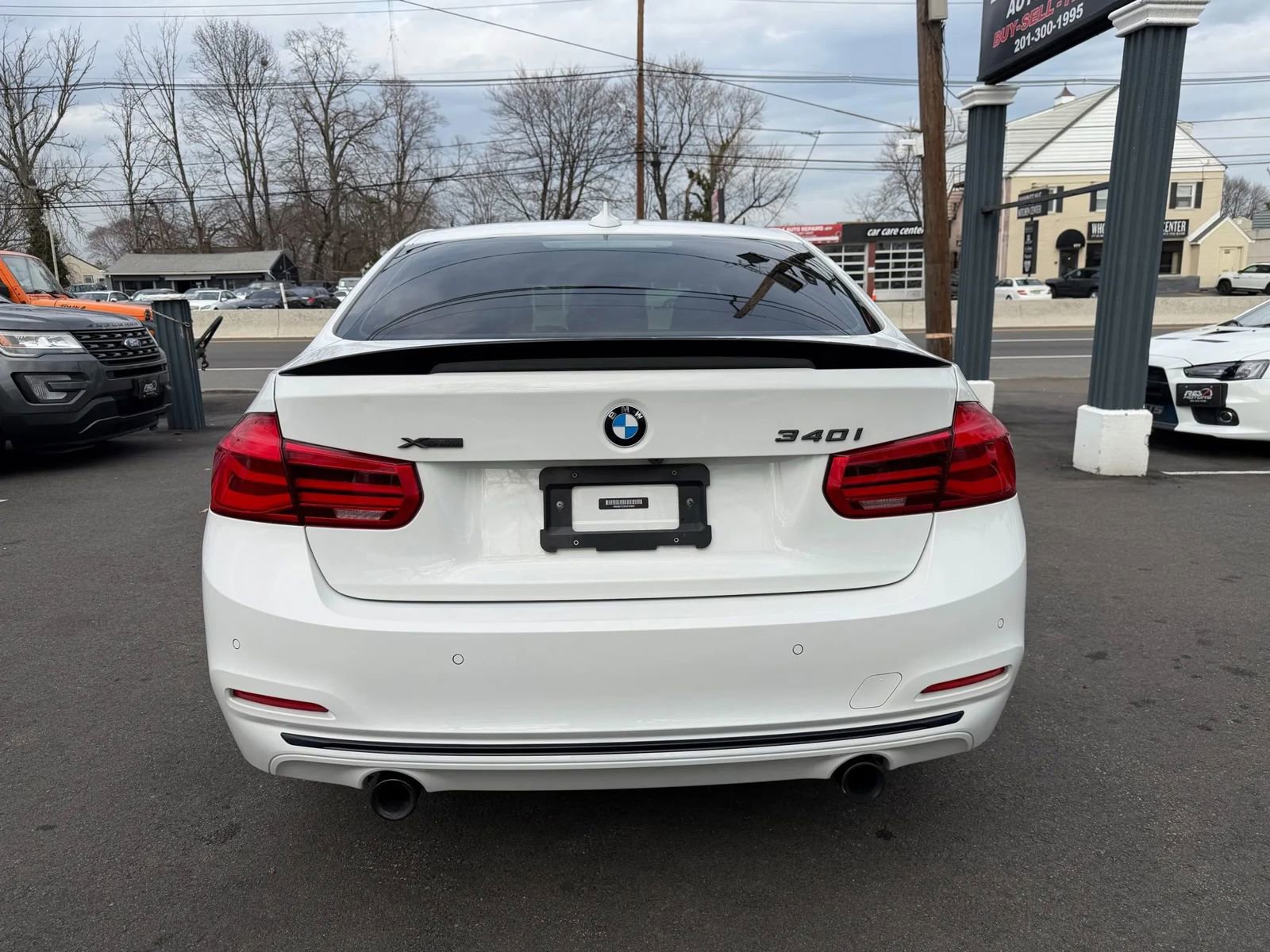 Used 2016 BMW 340i xDrive 340i xDrive Sedan 4D image 6