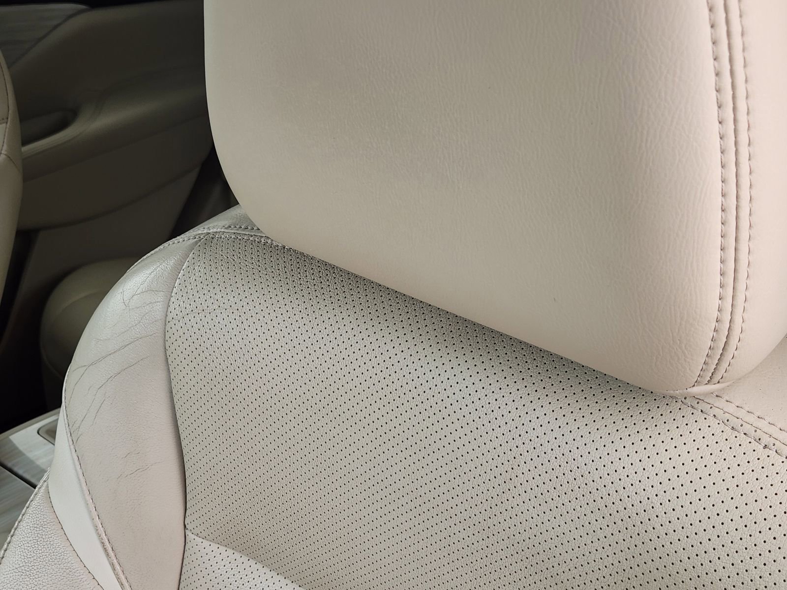 Used 2015 Nissan Murano SL w/ SL Technology Package FWD image 18