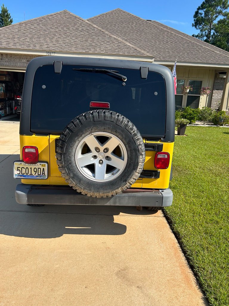 Used 2006 Jeep Wrangler Unlimited Rubicon AWD/4WD image 3