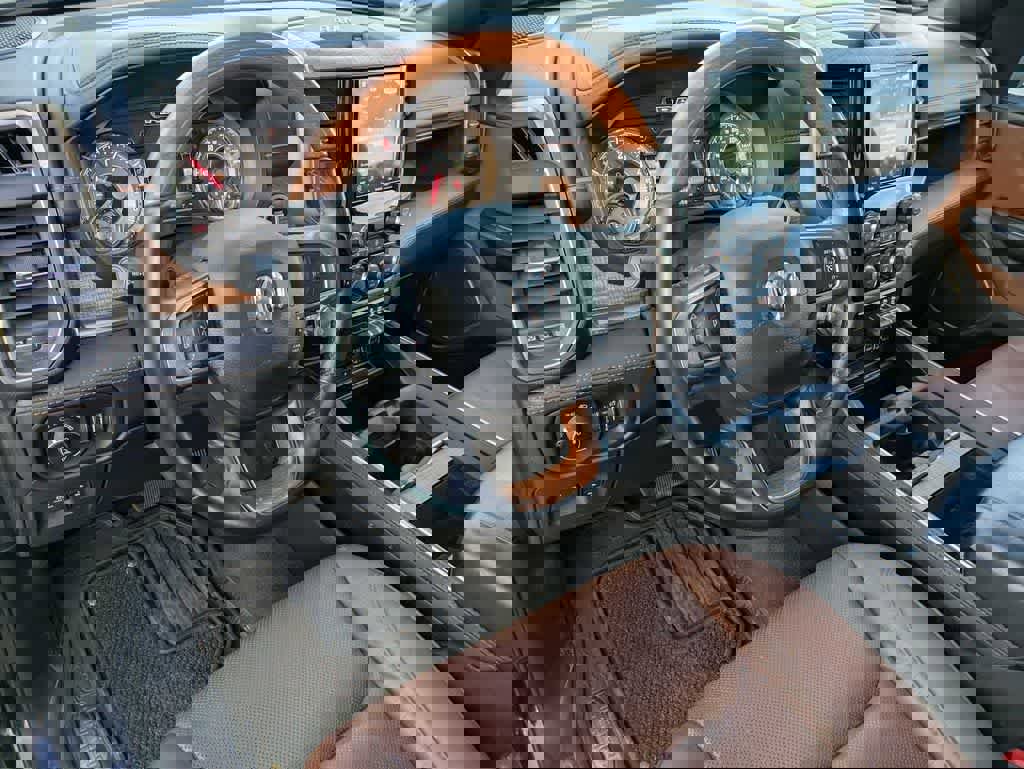 Used 2019 RAM 1500 Limited AWD/4WD image 2