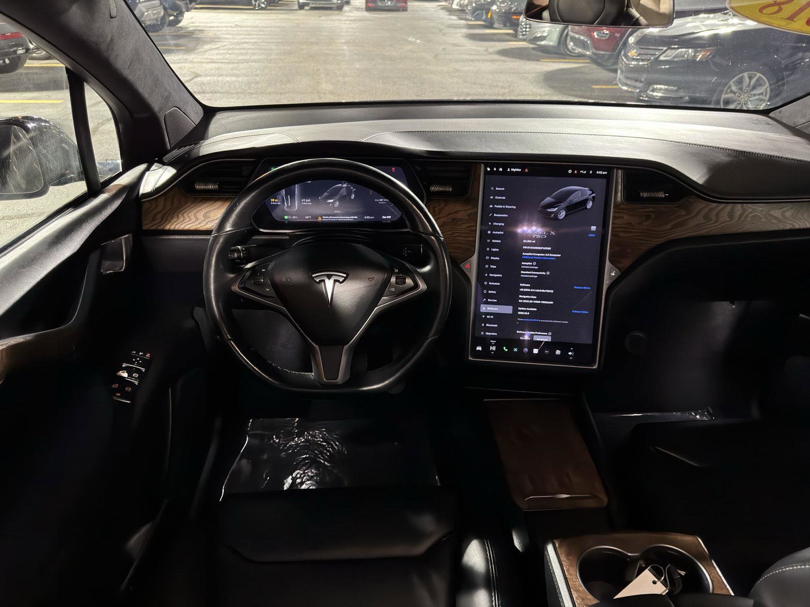 Used 2018 Tesla Model X 75D image 32