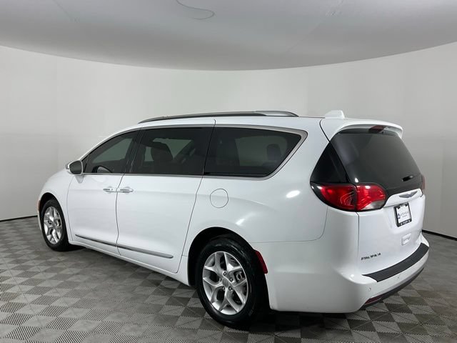 Used 2020 Chrysler Pacifica Limited FWD image 7