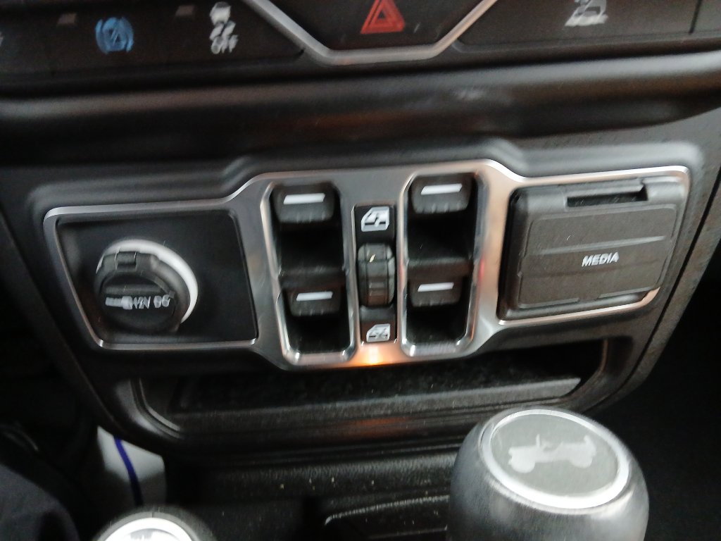 Used 2022 Jeep Wrangler Unlimited Sahara image 47