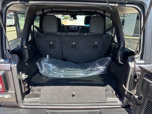 Used 2024 Jeep Wrangler Unlimited Sport AWD/4WD image 24