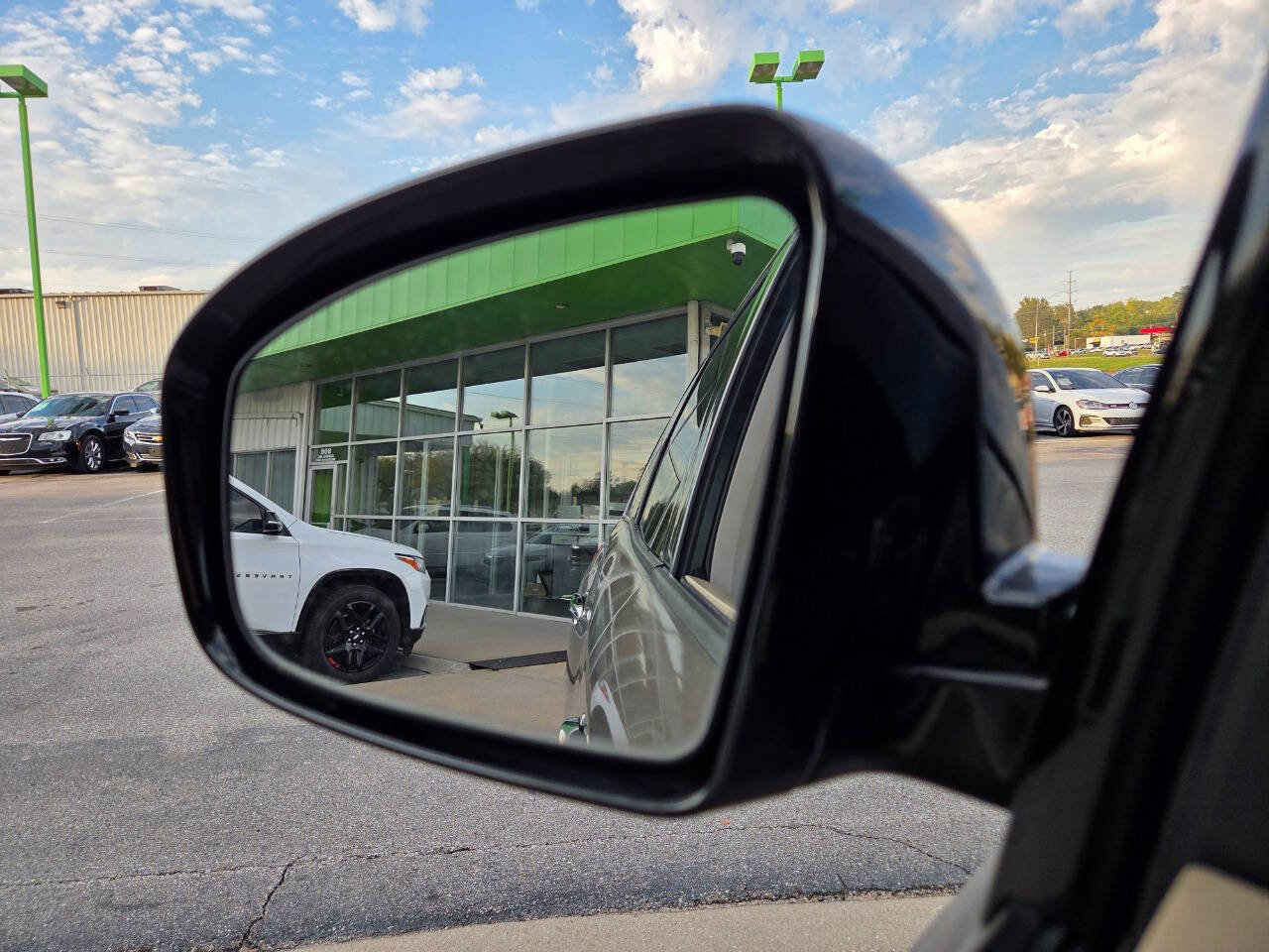 Used 2014 Nissan Pathfinder SL w/ SL Premium Package image 20