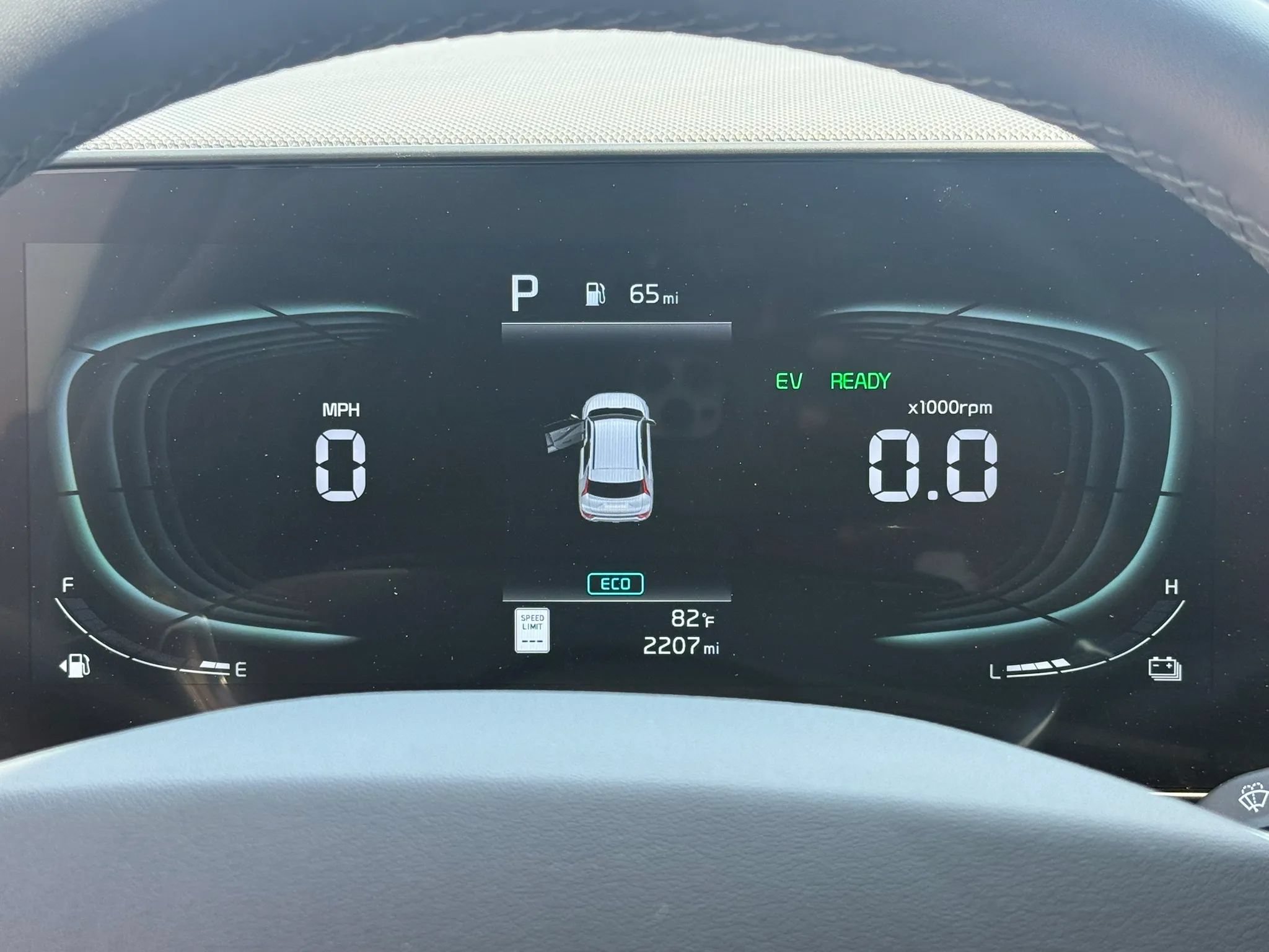 Used 2024 Kia Niro EX FWD image 18