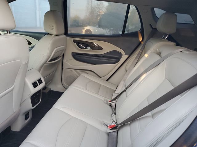 Used 2024 GMC Terrain Denali w/ Denali Premium Package image 11
