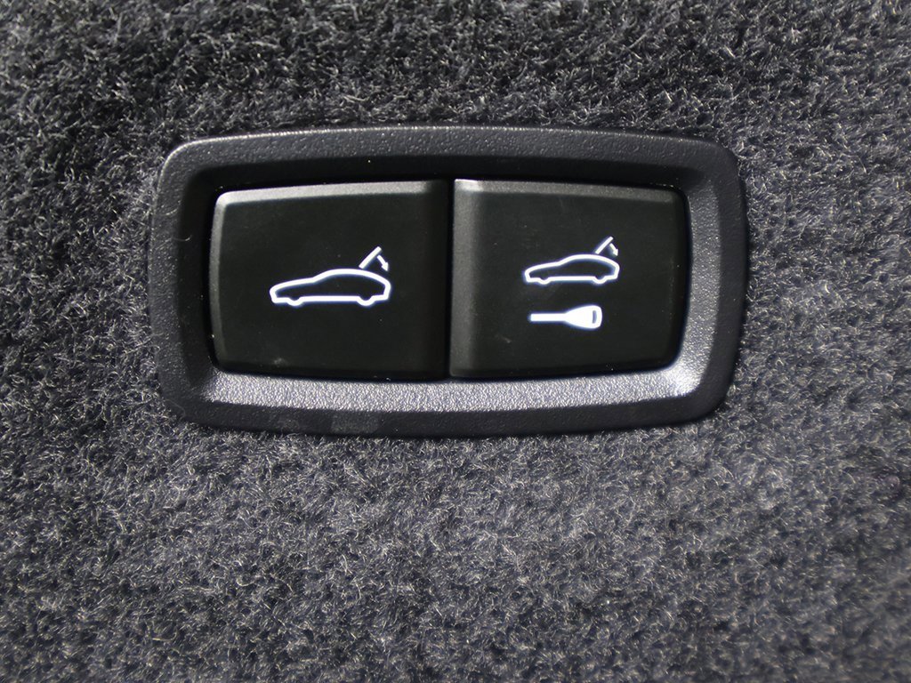 Used 2023 Porsche Taycan image 51