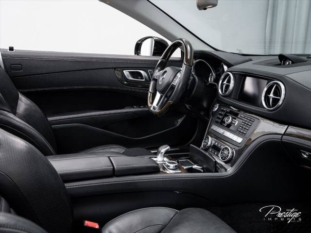 Used 2015 Mercedes-Benz SL 550 image 37