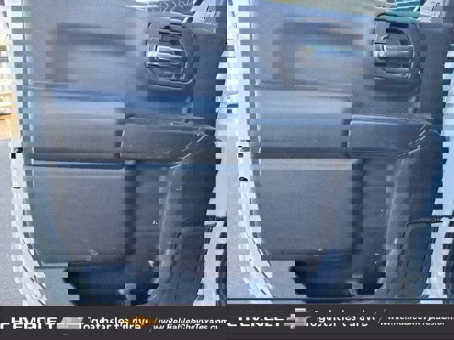 Used 2022 Chevrolet Silverado 1500 LT w/ Z71 Off-Road Package image 12