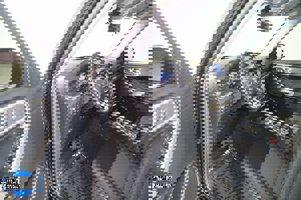 Used 2022 Ford Explorer XLT image 51