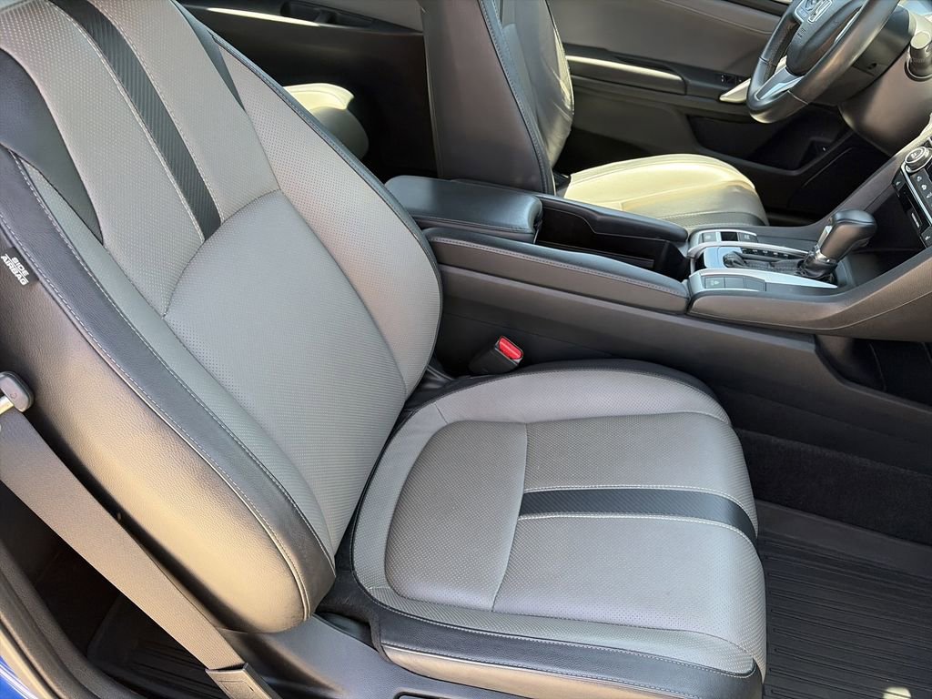 Used 2017 Honda Civic Touring image 34
