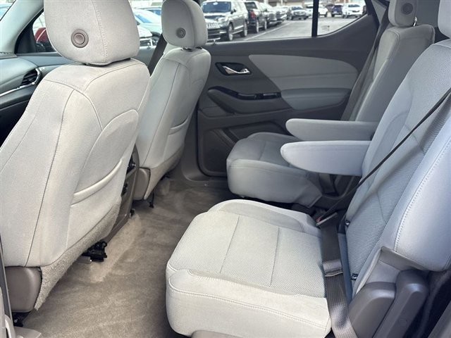 Used 2018 Chevrolet Traverse LT image 23