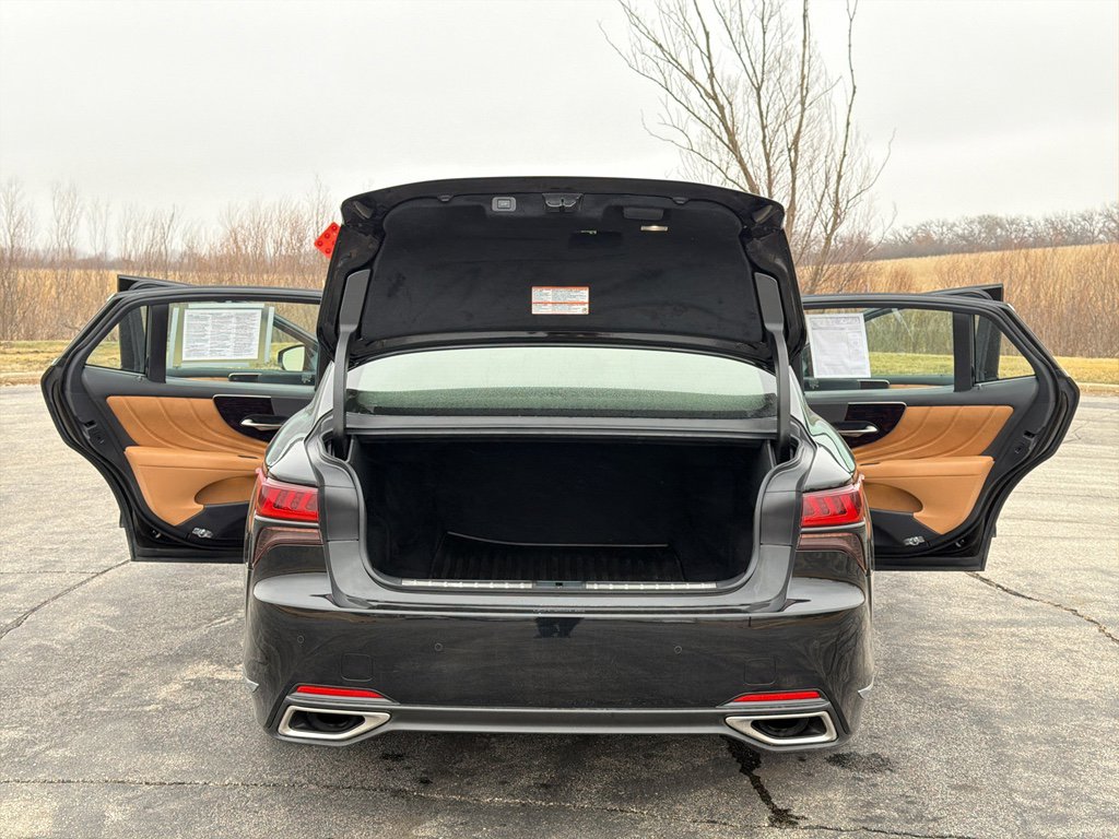 Used 2023 Lexus LS 500 Luxury w/ Luxury Package image 39