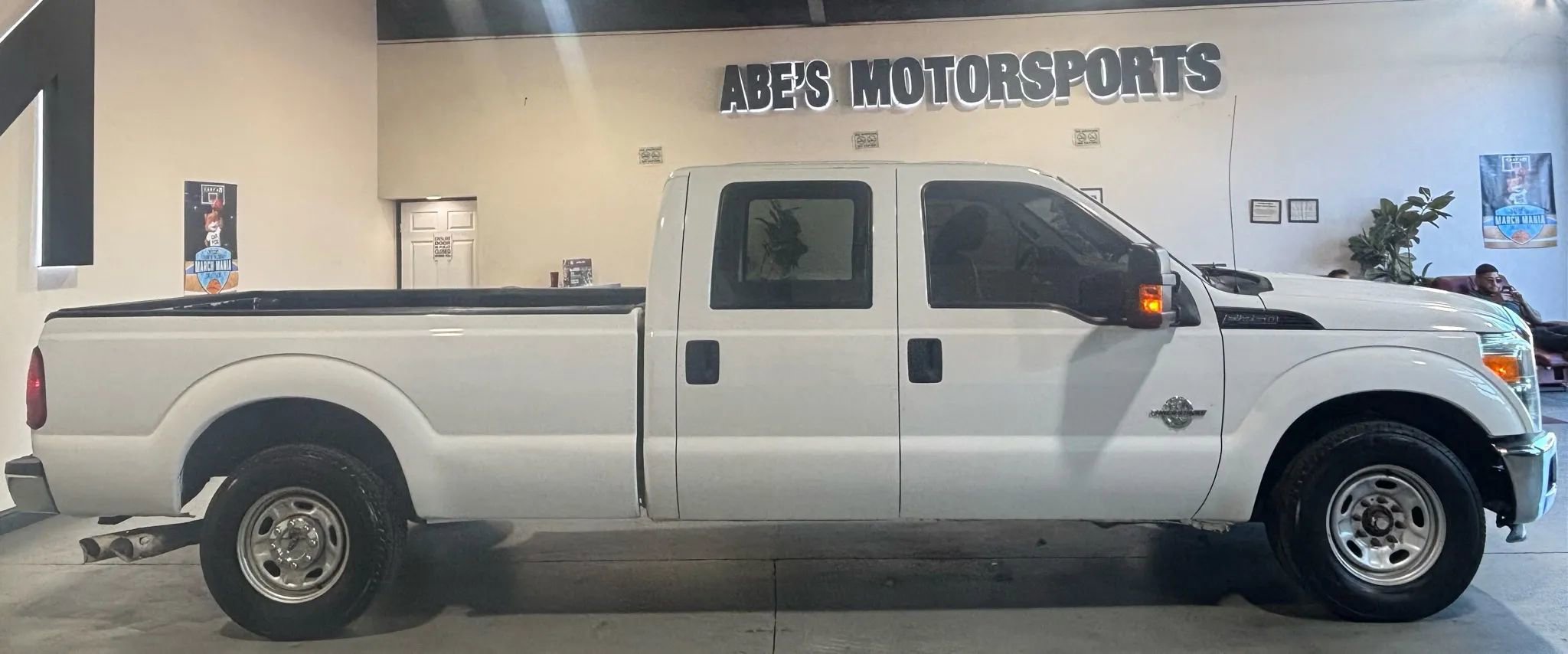 Used 2016 Ford F250 XL w/ Power Equipment Group image 4