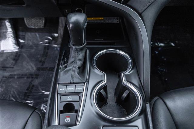 Used 2020 Toyota Camry XLE image 19