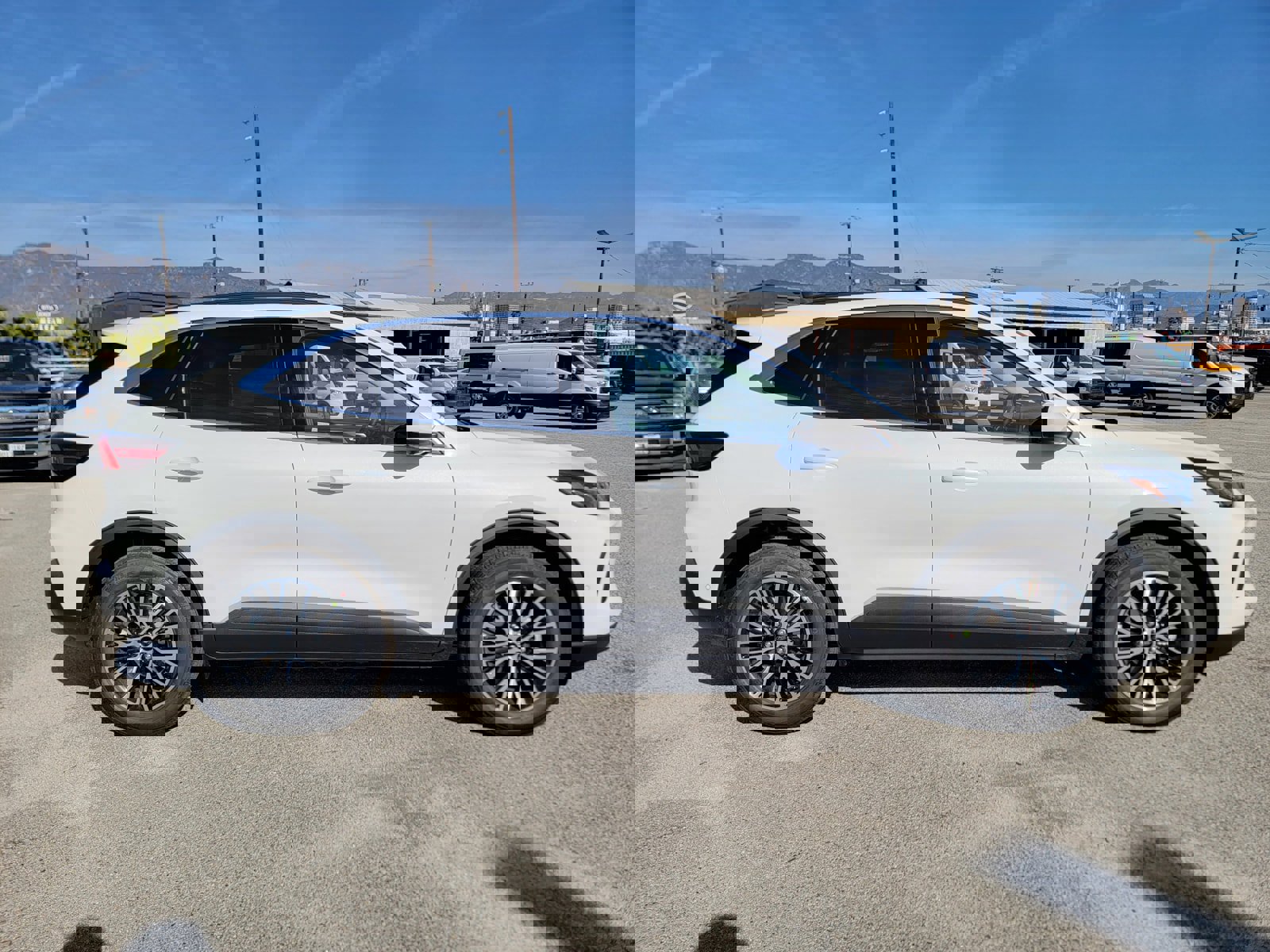 New 2024 Ford Escape SE w/ PHEV Premium Package image 3