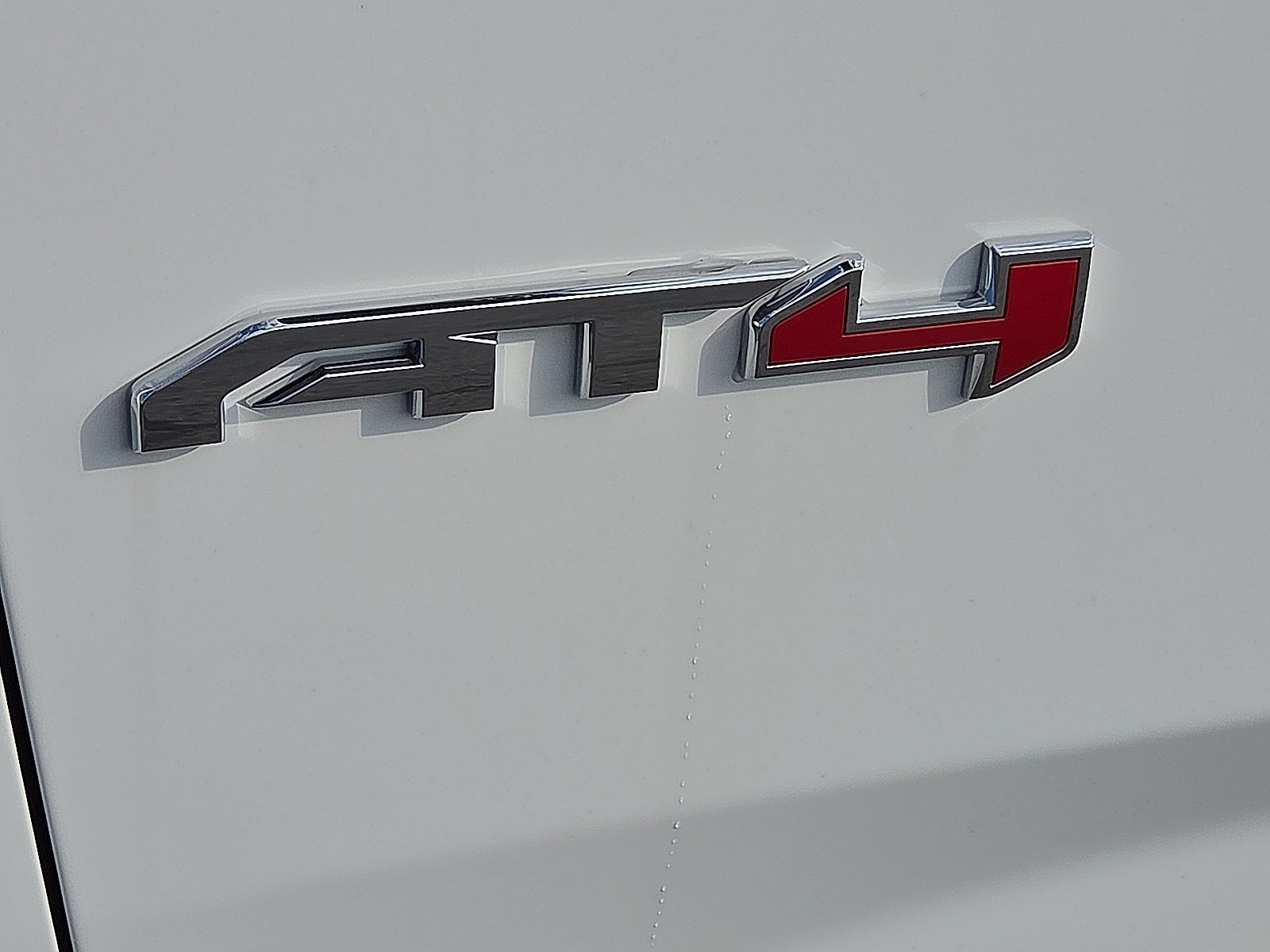 New 2026 GMC Yukon XL AT4 image 8