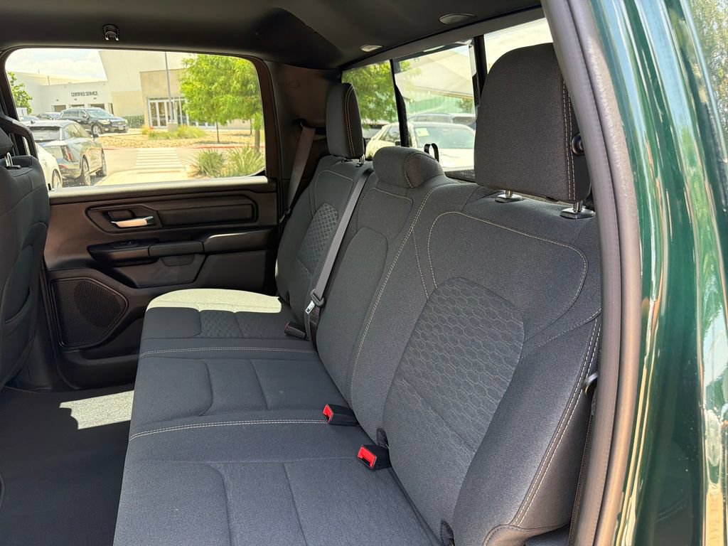 New 2026 RAM 1500 Express AWD/4WD image 34
