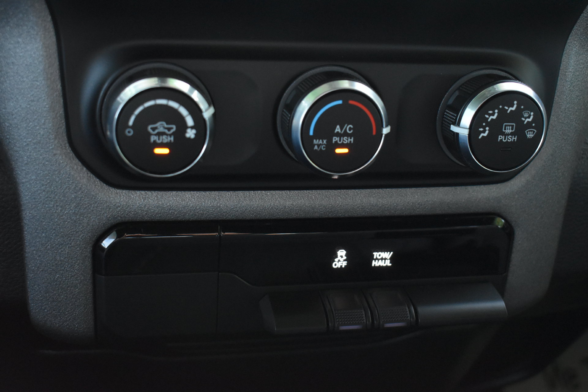 Used 2024 RAM 1500 Tradesman AWD/4WD image 26