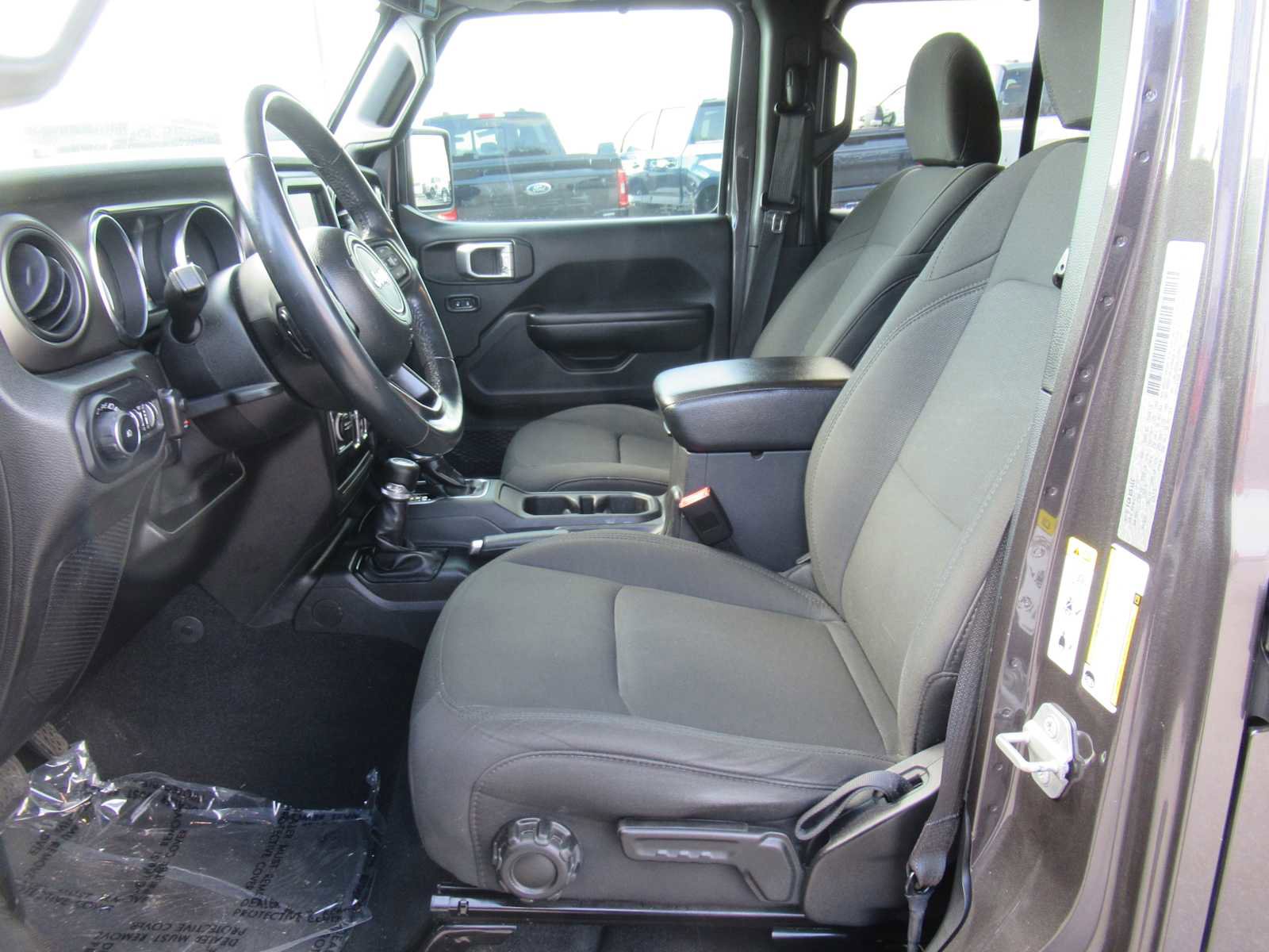 Used 2019 Jeep Wrangler Unlimited Sport S image 26