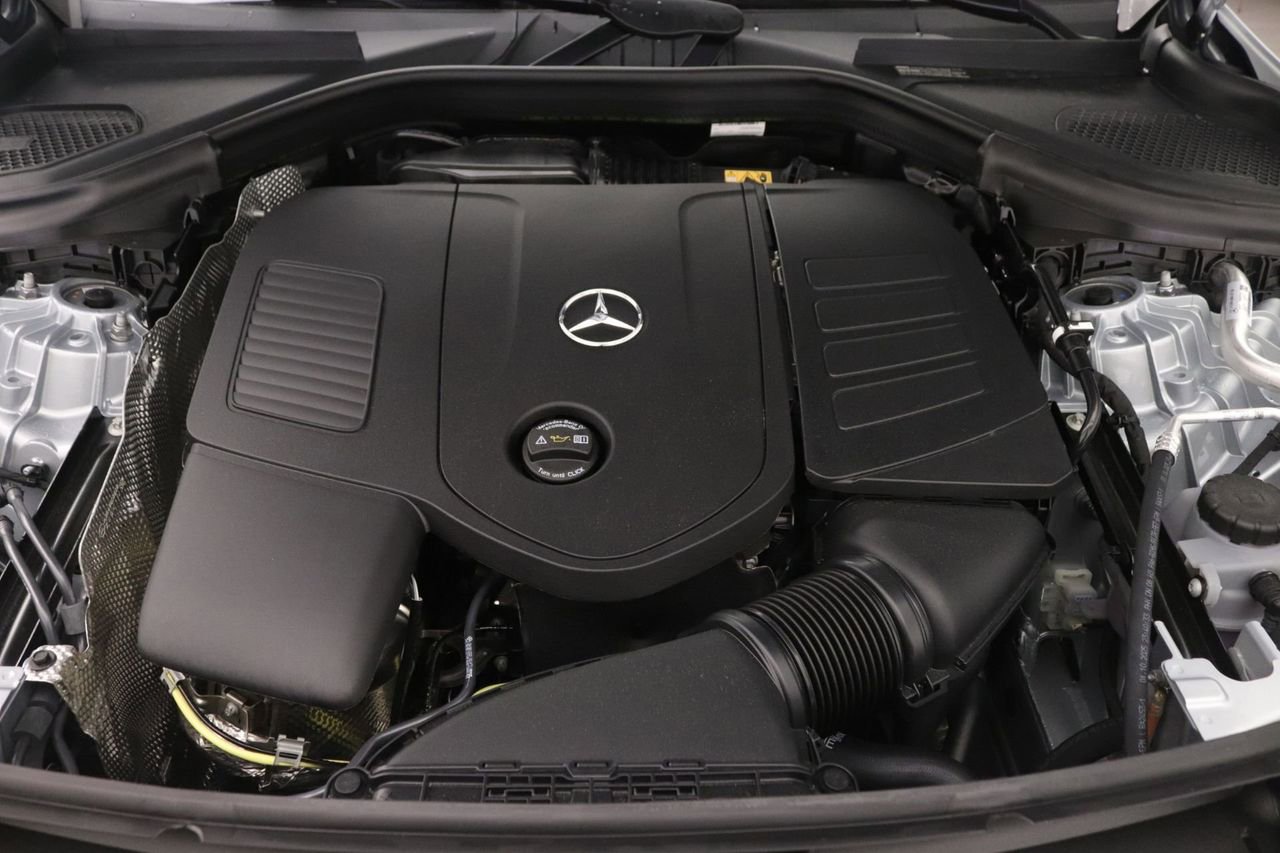 New 2026 Mercedes-Benz GLC 300 image 13