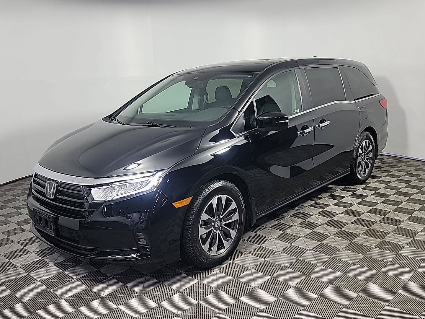 Certified 2024 Honda Odyssey EX-L image 10
