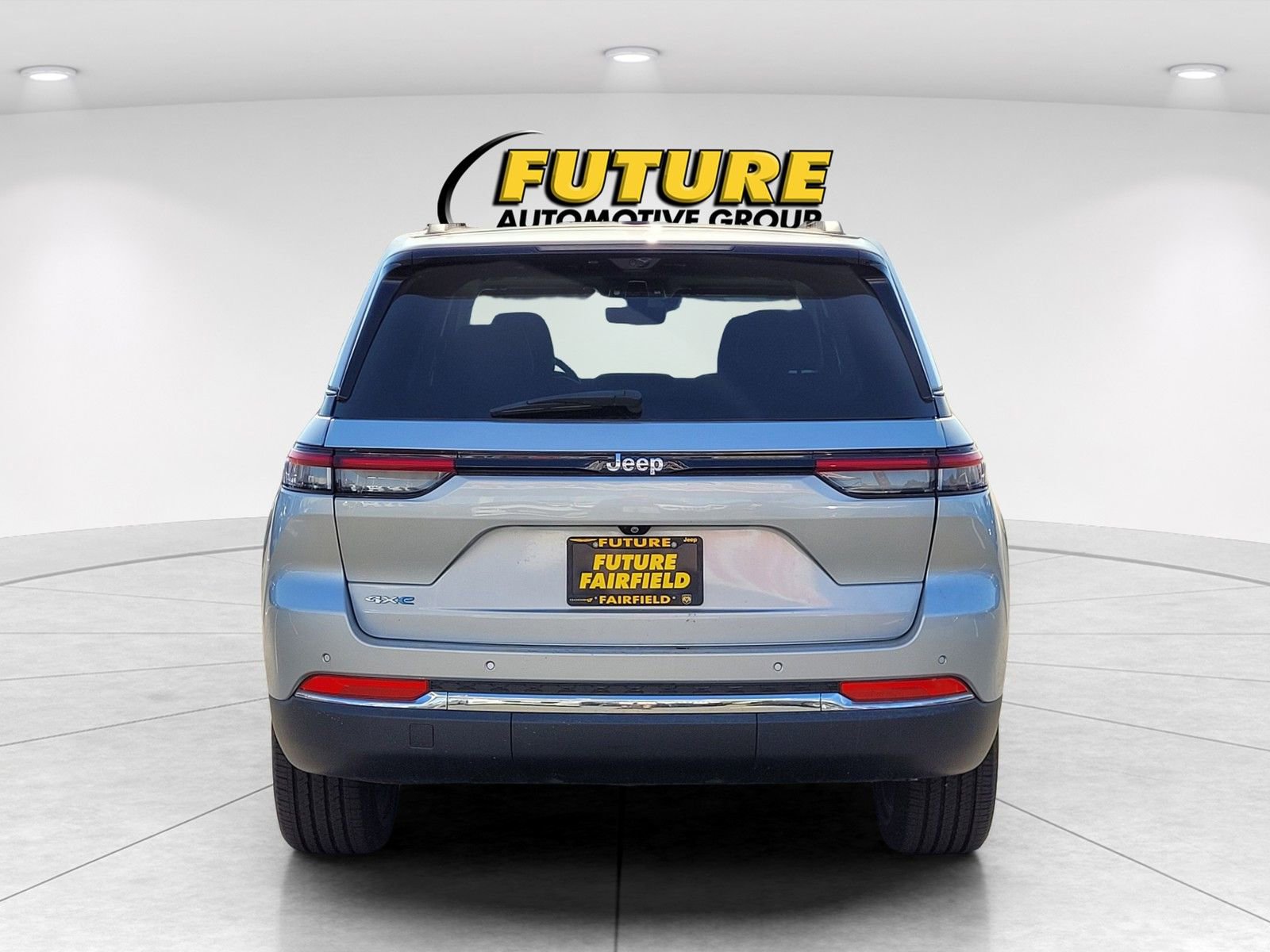 New 2024 Jeep Grand Cherokee Limited 4xe w/ Luxury Tech Group II image 5