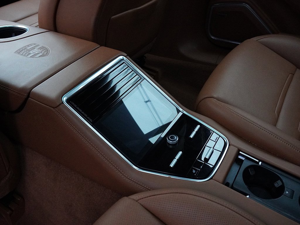 Used 2023 Porsche Panamera 4 Platinum Edition image 56