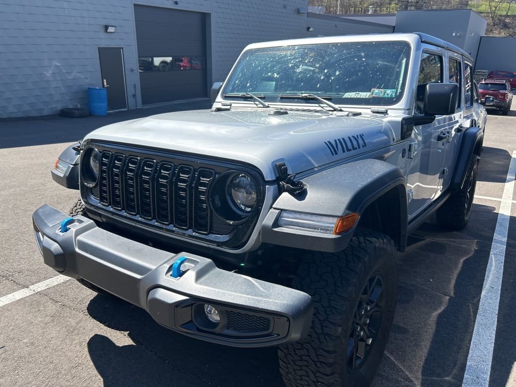 Used 2024 Jeep Wrangler Unlimited AWD/4WD image 2