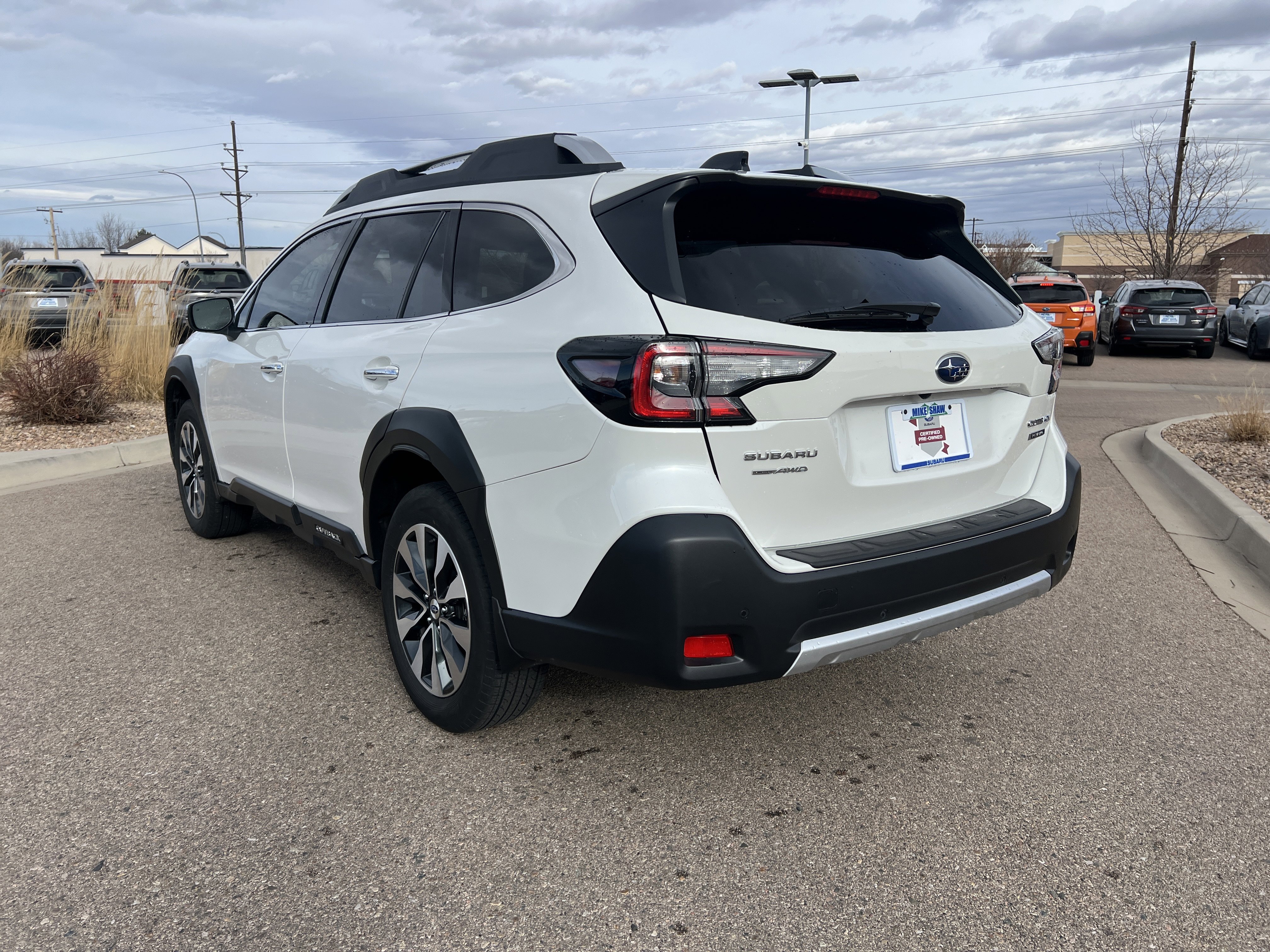 Used 2025 Subaru Outback Touring w/ Popular Package #2 image 12