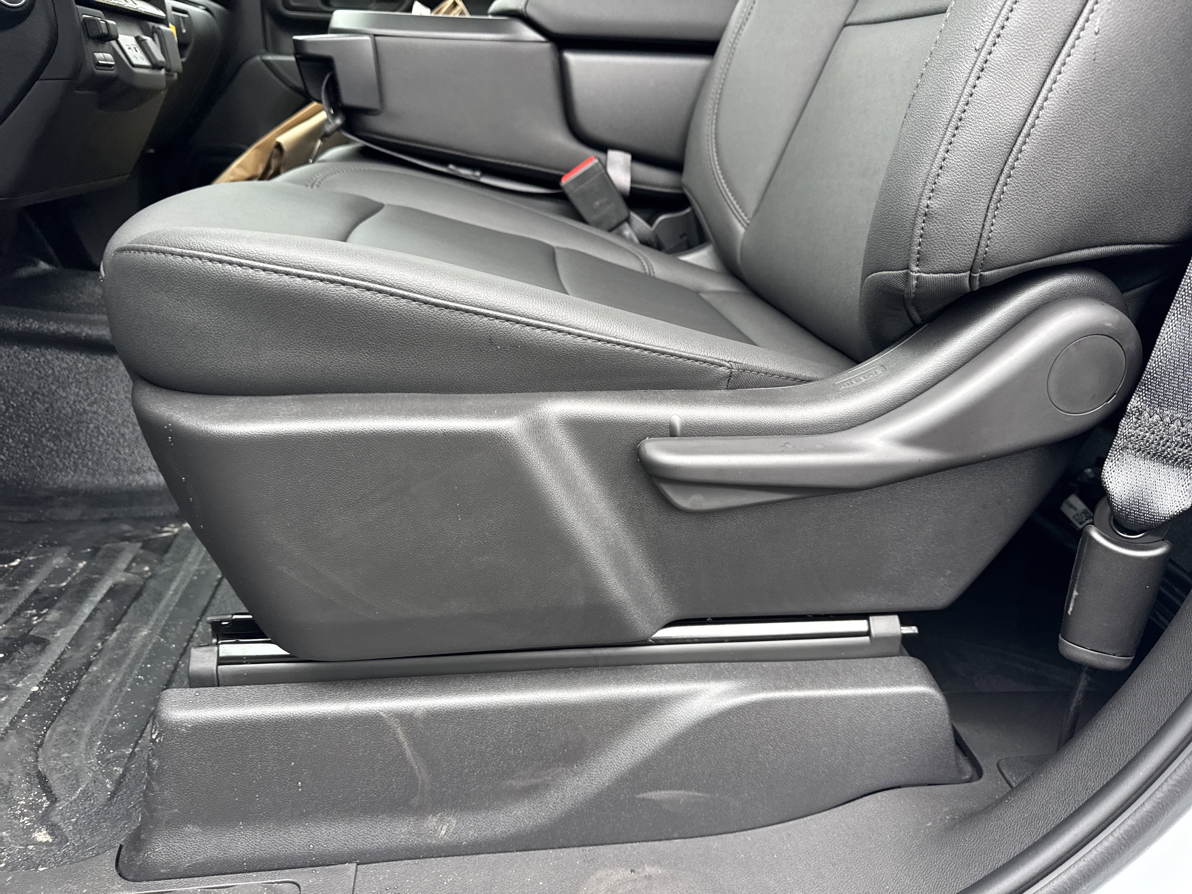 New 2025 GMC Sierra 3500 Pro w/ Convenience Package image 23