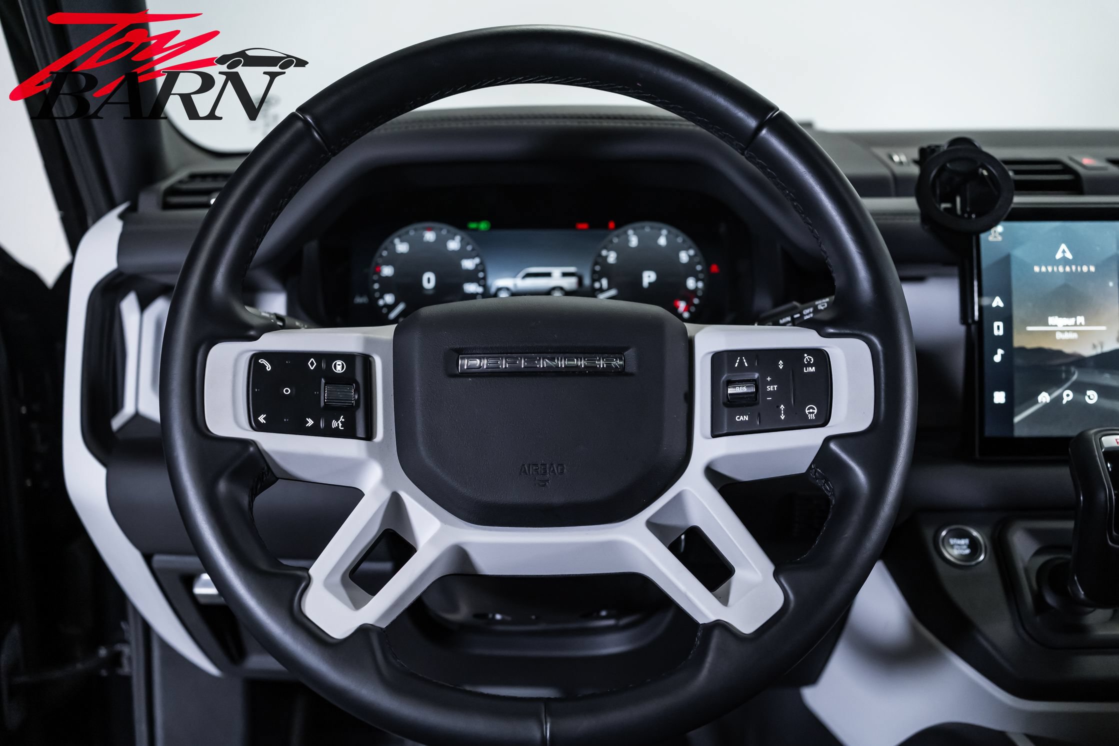 Used 2025 Land Rover Defender 130 S AWD/4WD image 25