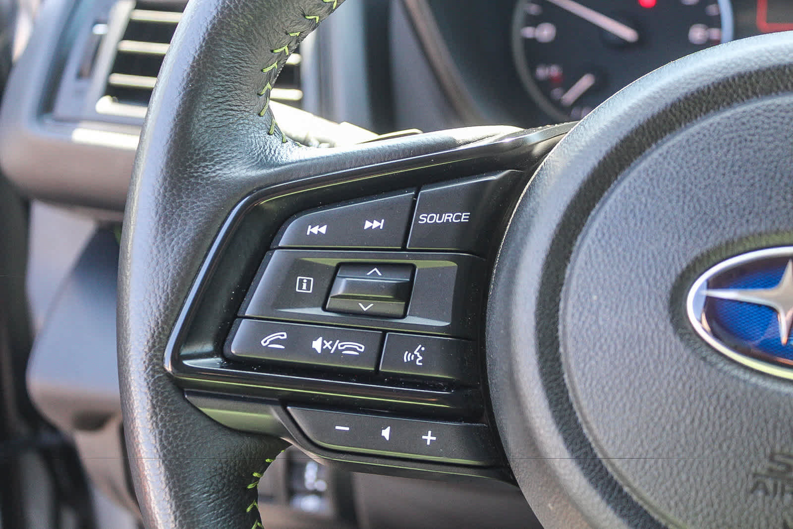 Used 2025 Subaru Ascent Onyx Edition AWD/4WD image 29