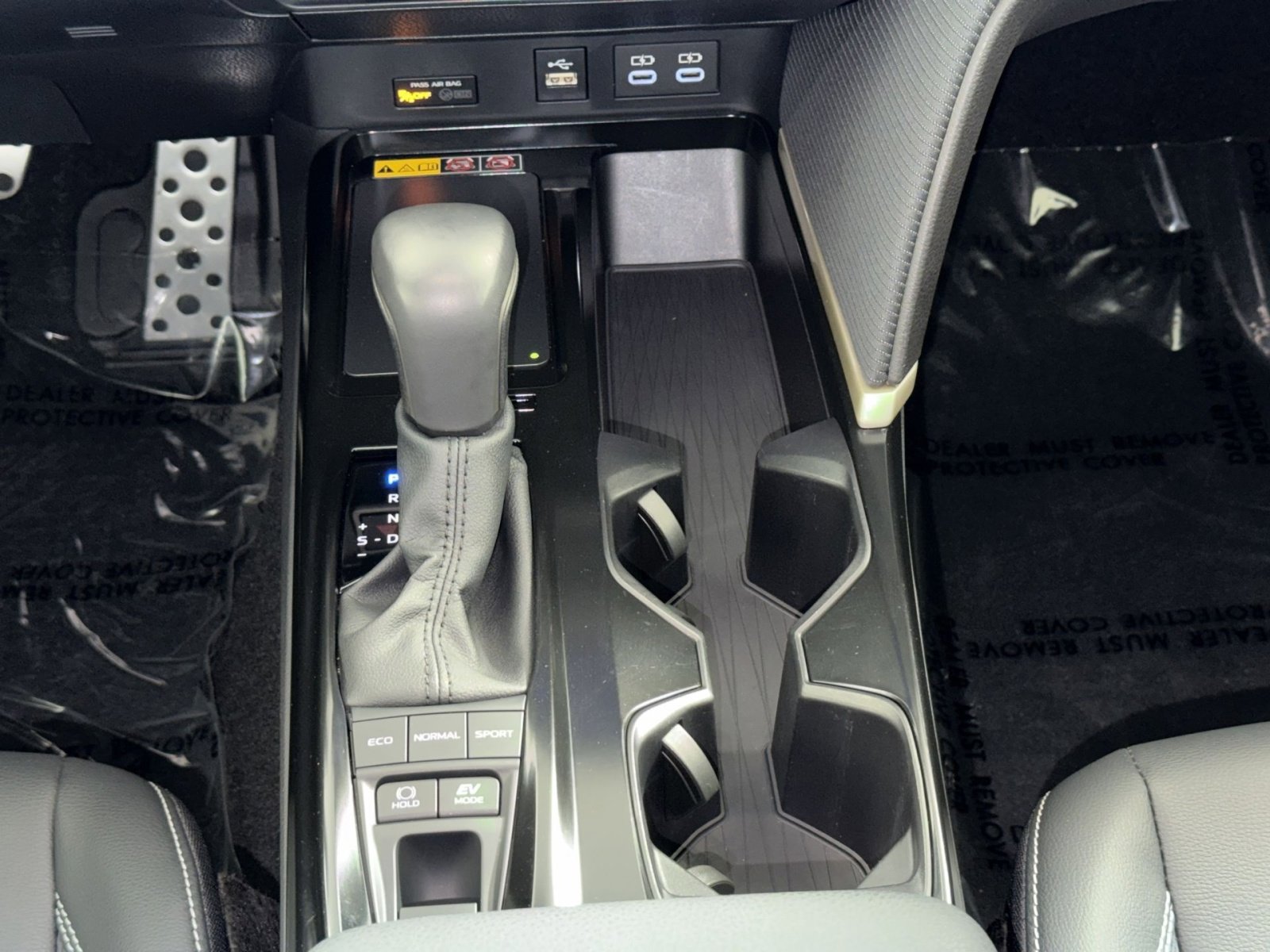 Used 2025 Toyota Camry SE w/ Convenience Package image 22