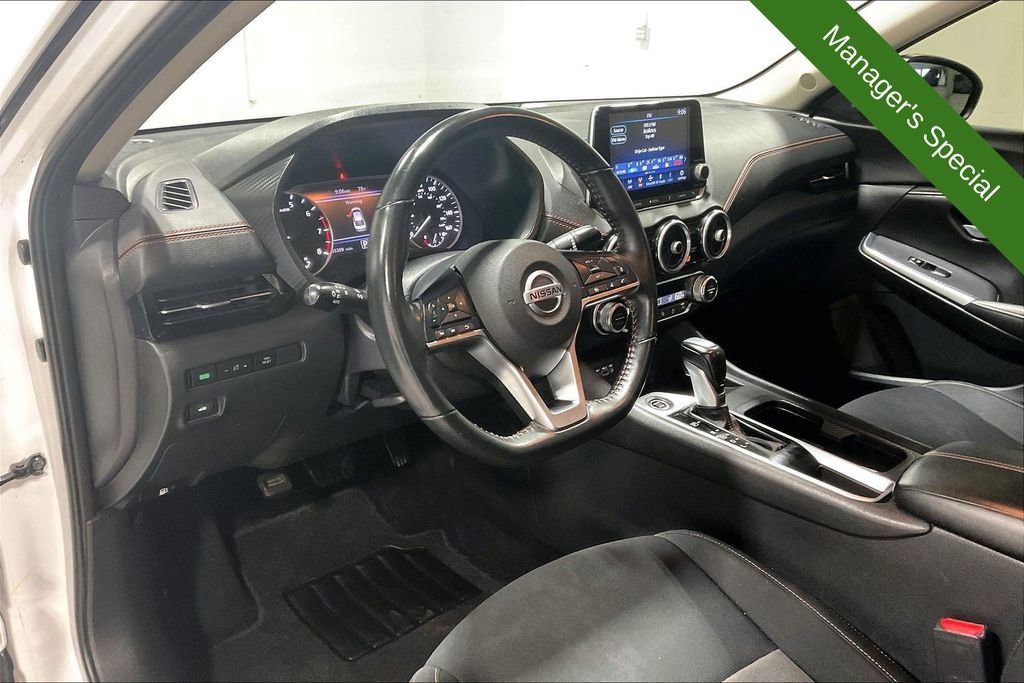 Used 2023 Nissan Sentra SR w/ Midnight Edition Package FWD image 16