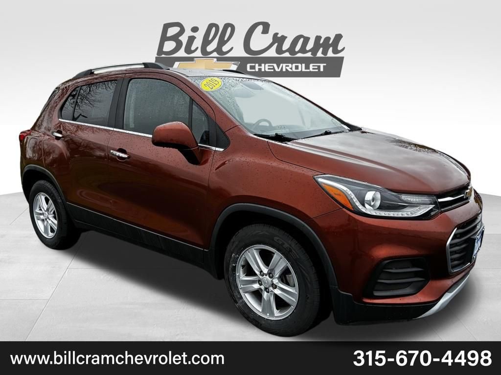 Used 2019 Chevrolet Trax LT w/ LT Convenience Package FWD image 1