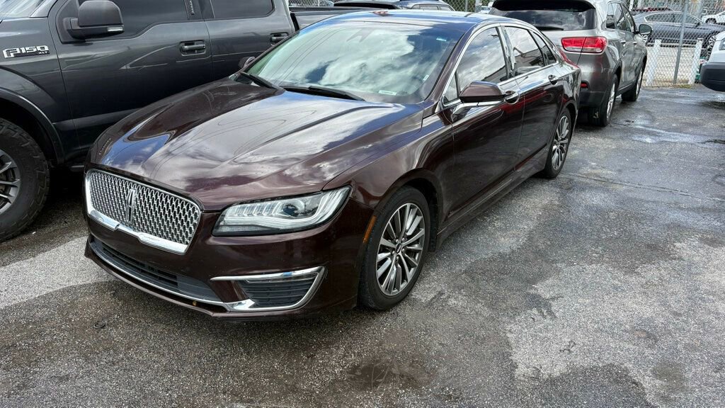 Used 2019 Lincoln MKZ Premiere image 3