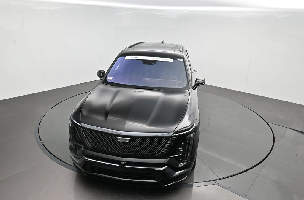 Certified 2026 Cadillac Vistiq Platinum w/ LPO, Floor Liner Package AWD/4WD image 39