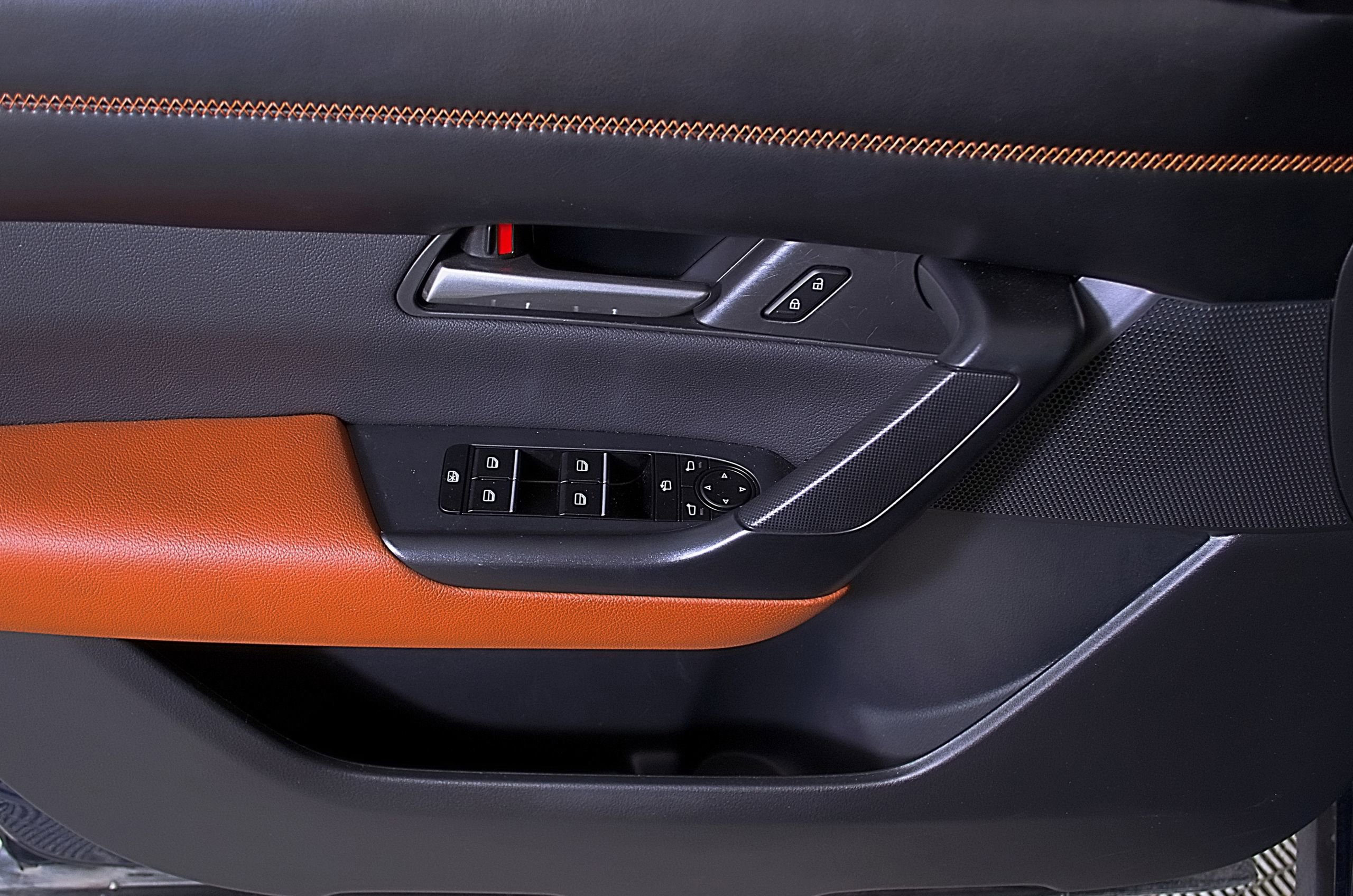 Used 2024 MAZDA CX-50 AWD 2.5 Turbo w/ Cargo Package image 18