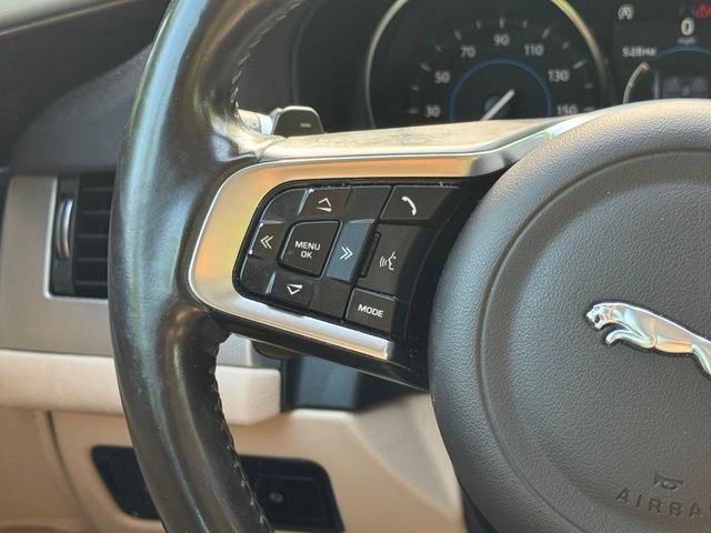 Used 2018 Jaguar XF Prestige AWD/4WD image 23