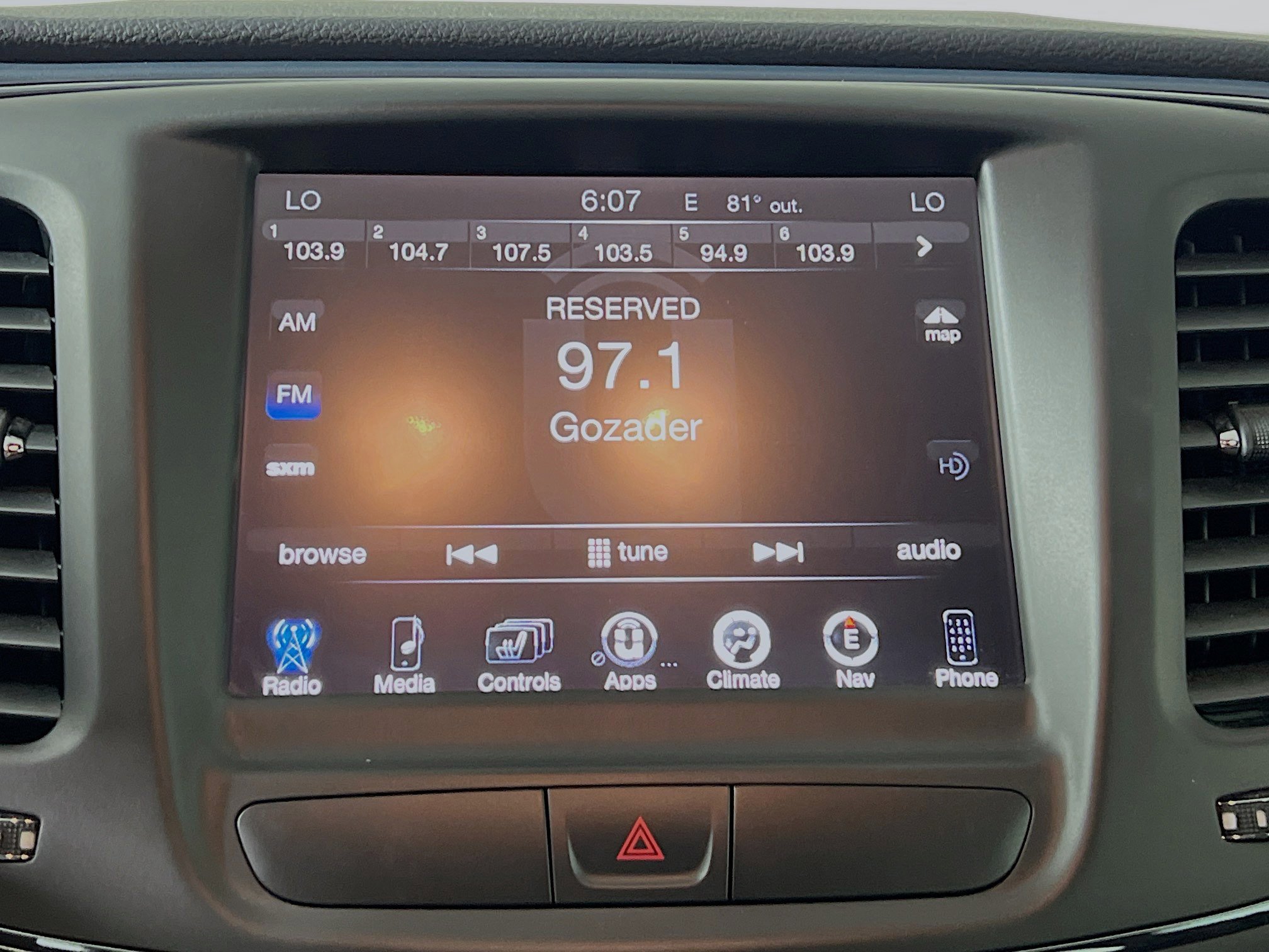 Used 2015 Chrysler 200 S w/ Navigation & Sound Group I FWD image 27